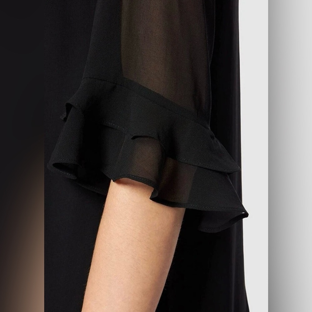 Chic Black Backless Dress with Ruffle Sleeves - Picture 5 of 10